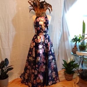 B. Smart ladies size 15 floral Bridesmaid, Prom, Cocktail Party Dress